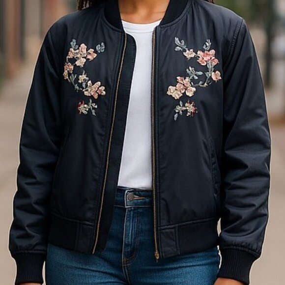 American Eagle Black Embroidered Bomber Jacket Size Medium - Picture 2 of 13